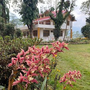 Bloomfield Farmhouse And Eco-Resort